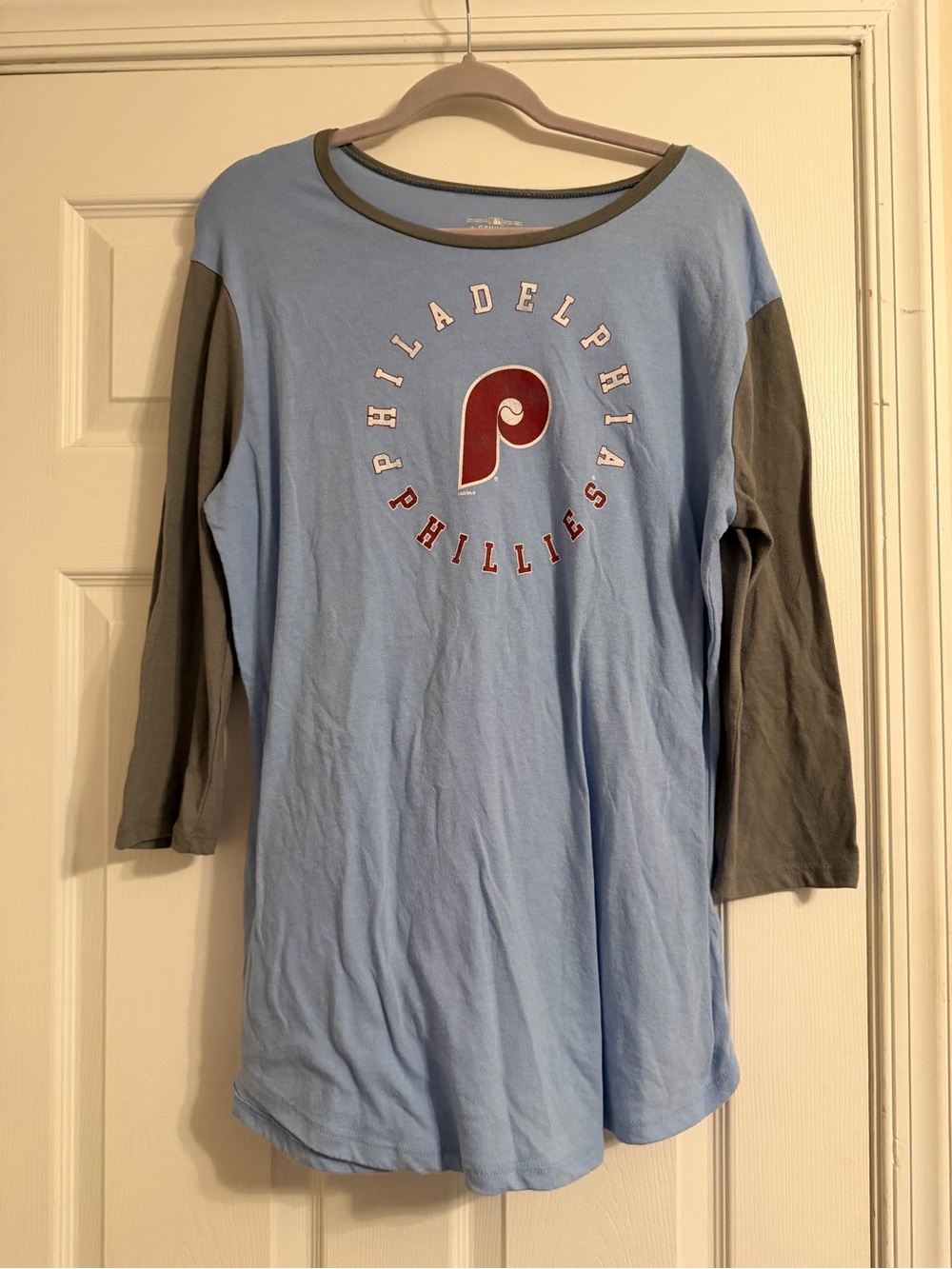 Genuine Merchandise Light Blue and Gray Phillies Raglan Long Sleeve Tee